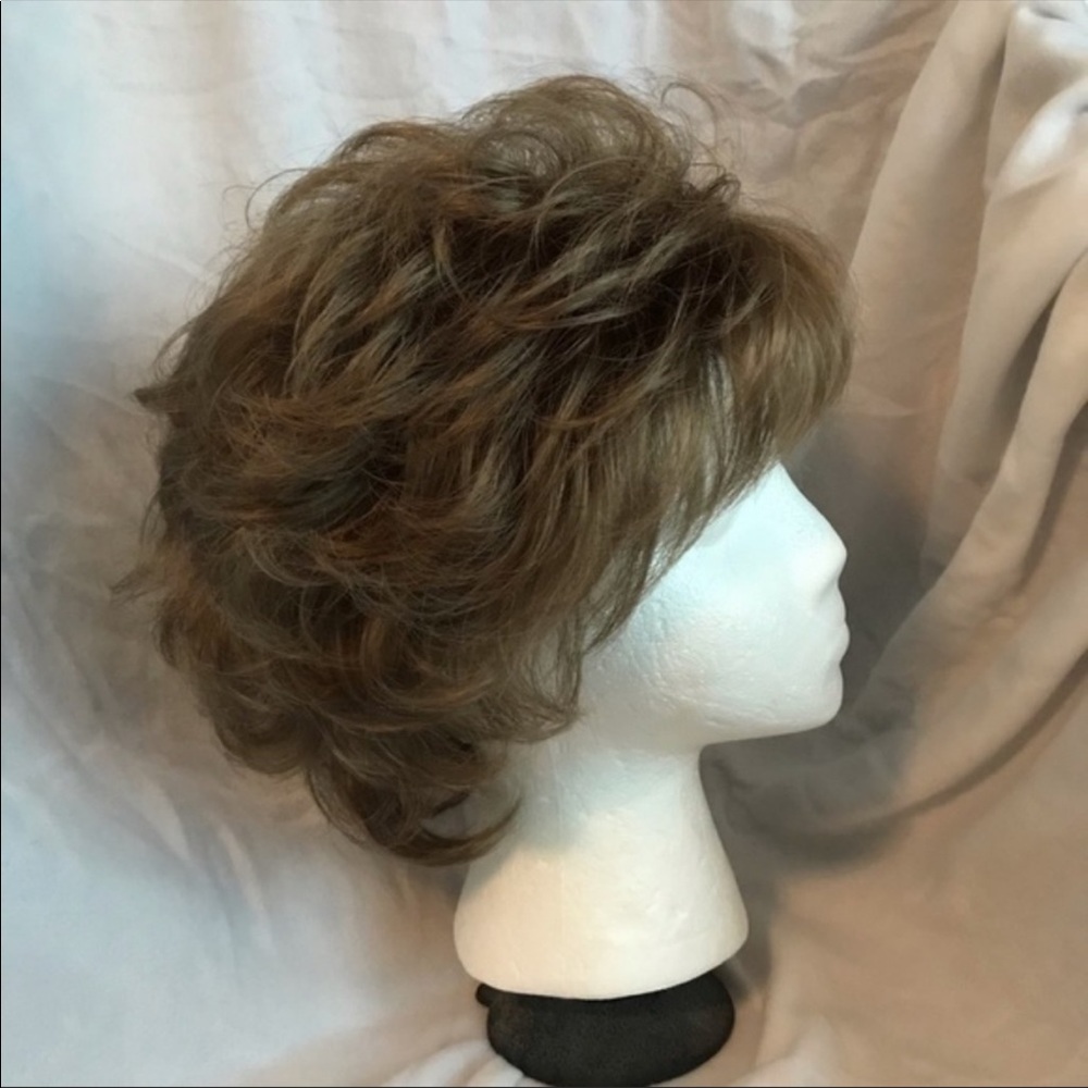 Paula Young WhisperLite Trish Wig NEW